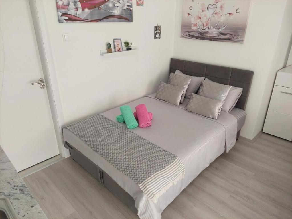 City Lux Square Apartment Szkopje Kültér fotó